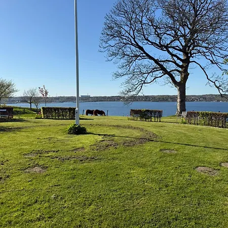 Villa Bondegard Med Havudsigt *
