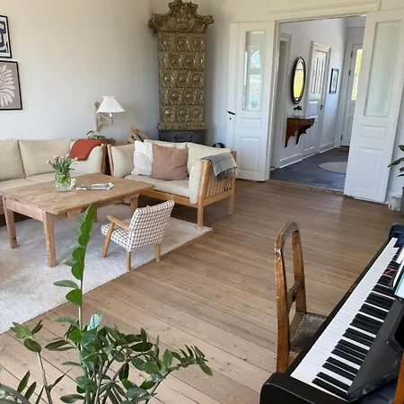 Bondegard Med Havudsigt Villa *