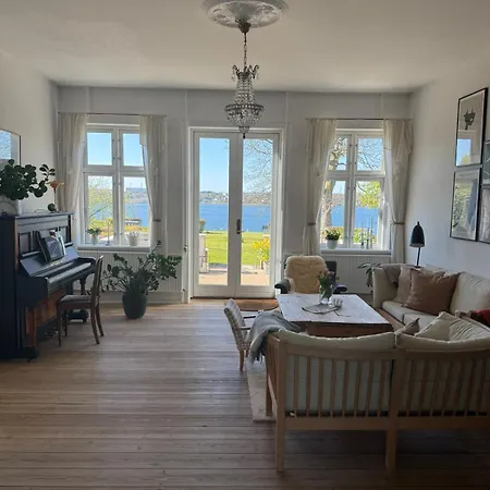 Villa Bondegard Med Havudsigt Kolding